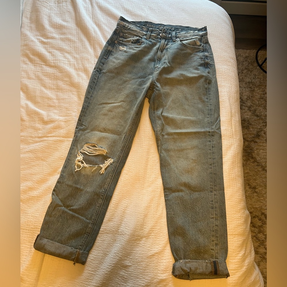 American Eagle Mom Jean